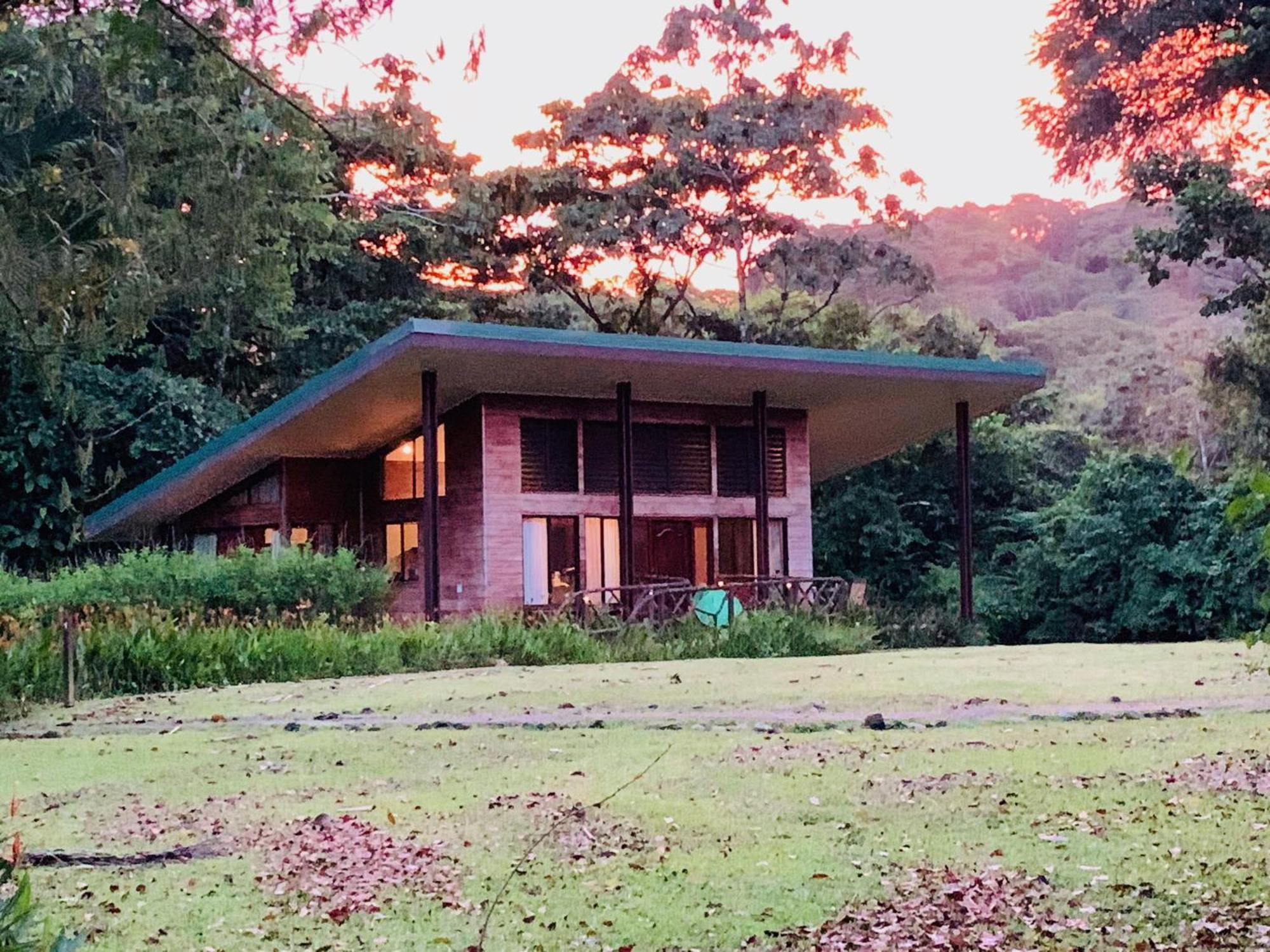 Sangregado Lodge La Fortuna Exterior foto